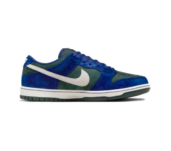 Nike suede low on sale