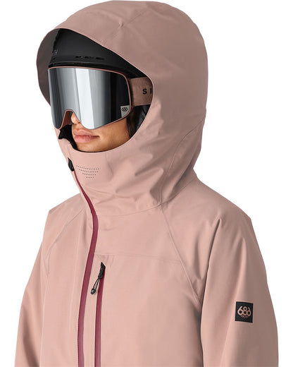 Cut from the same cloth as 686's best selling men’s GLCR series jacket, but specially tailored for women the Hydra is made to go effortlessly from powder to park keeping you warm wherever winter takes you.