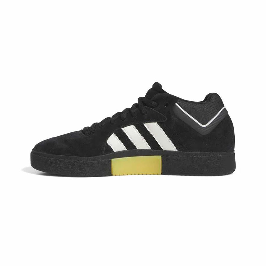 Adidas Tyshawn - Core Black/Zero Metalic/Spark