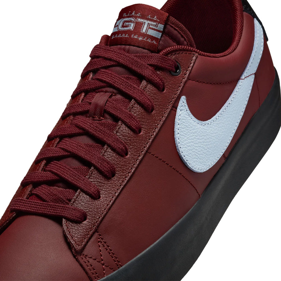 Nike SB Blazer Low Pro GT - Dark Team Red/Lt Armory Blue