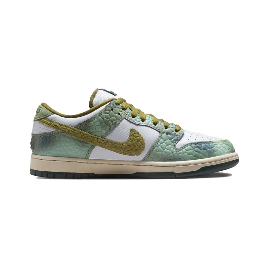 Nike SB Dunk Low Pro - Oil Green/Desert Moss-White