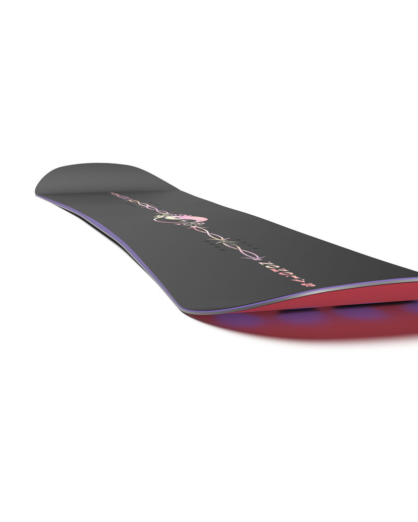 The Oh Yeah is a women’s freestyle board designed to help take your riding to the next level. A medium-soft flex paired with Rock Out Camber provides versatility all over the mountain. Equipped with Popster core and rubber pads underfoot for a smooth and poppy ride.