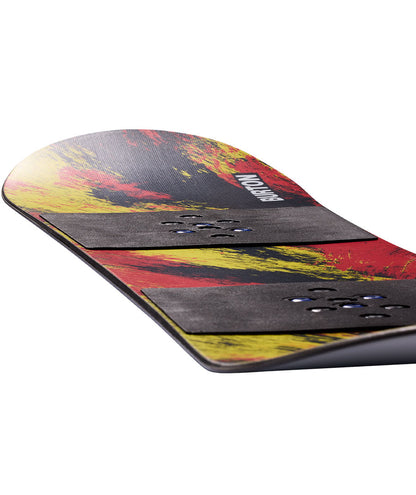  The kids' Burton Grom Snowboard is the ticket for tykes who want to start snowboarding and quickly learn the basics. What makes it so perfect is the beginner-friendly combo of a convex base with upturned edges and the softest flex possible so that even the lightest weight riders can master turning and stopping. The catch-free feeling continues with a flat profile from nose to tail that's extra stable for better balance and board control.&nbsp;