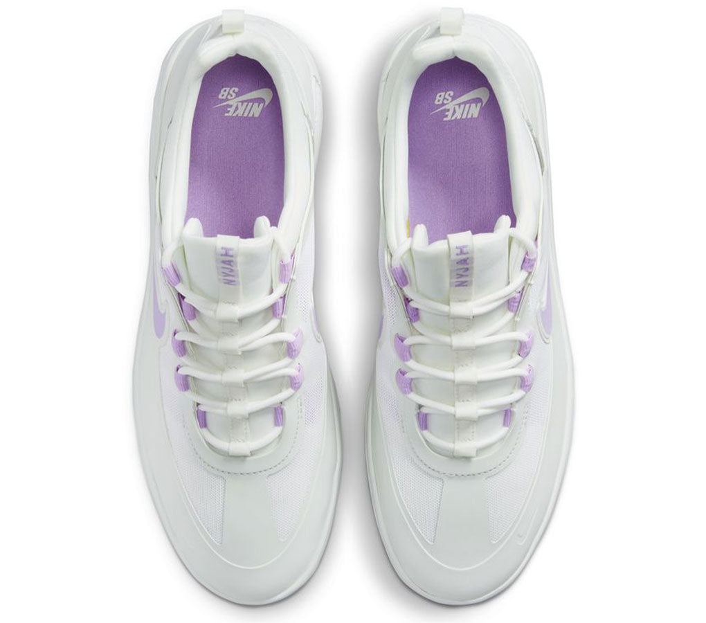 Nike base free skate best sale